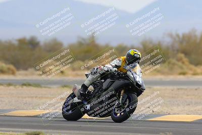 media/Apr-12-2025-Race Pace (Sat) [[9230add55f]]/Vested/1-Turn 2 (10am)/